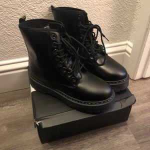DOC MARTIN type Combat Boots 🥾